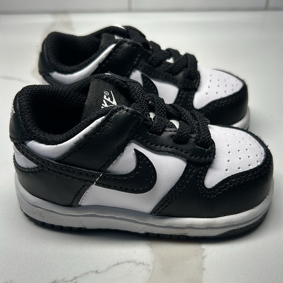 Baby/Toddler Nike Dunk low. - Picture 6 of 8